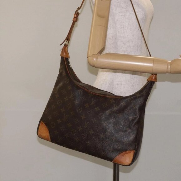 LOUIS VUITTON Monogram Boulogne 35 Shoulder Bag - Picture 13 of 15